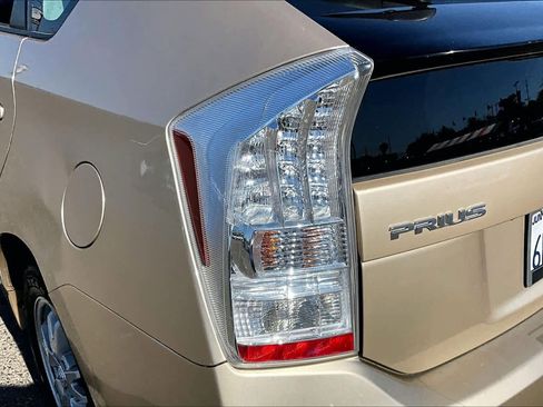 Used 2011 Toyota Prius Three w/ Navigation Pkg FWD image 28