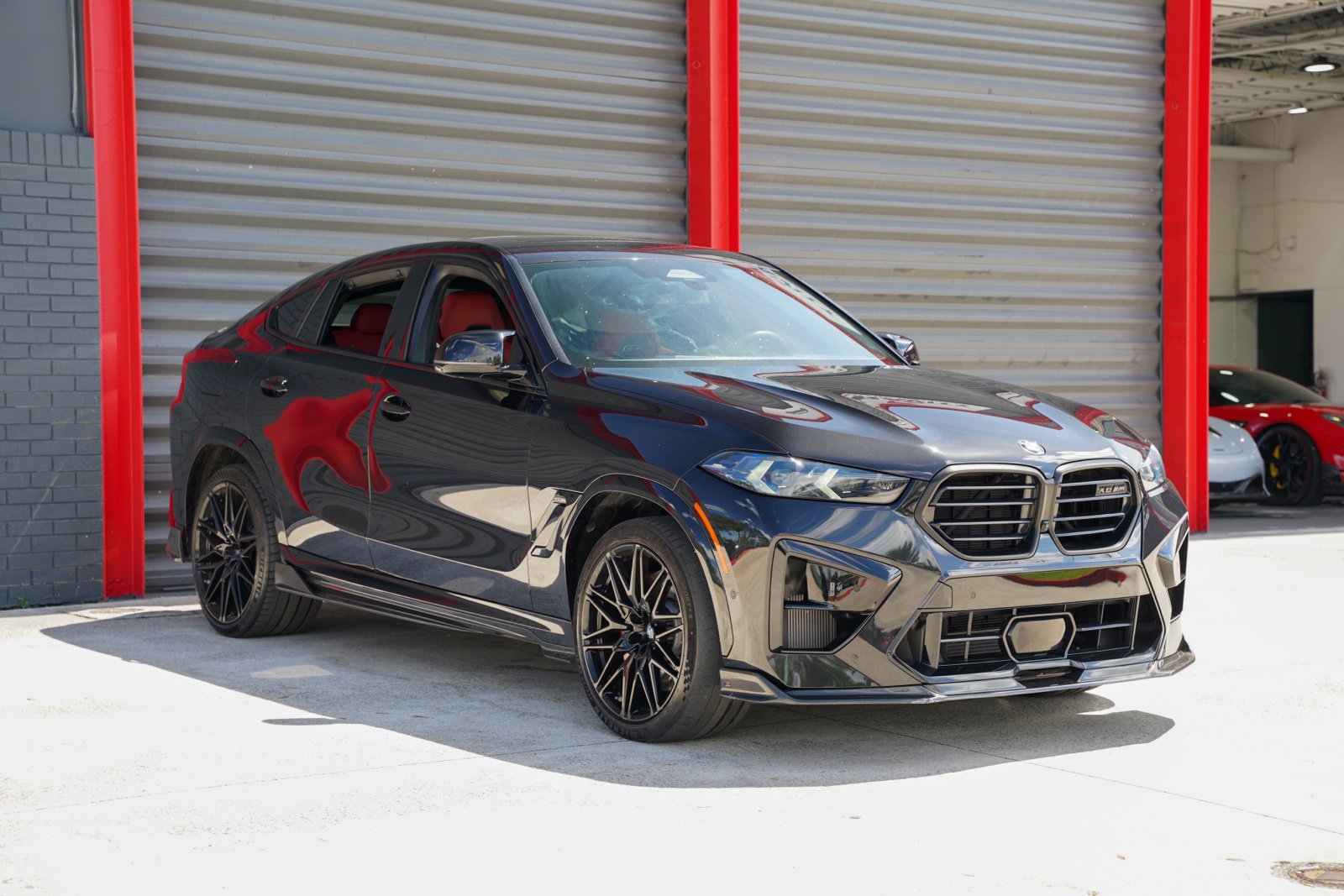 Used 2025 BMW X6 M Competition w/ Executive Package AWD/4WD image 2
