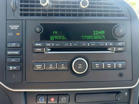 Used 2011 Saab 9-3 Aero image 25