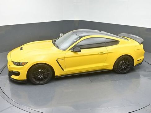 Used 2016 Ford Mustang Shelby GT350 w/ Technology Package RWD image 28