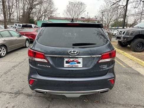 Used 2017 Hyundai Santa Fe Limited AWD/4WD image 4
