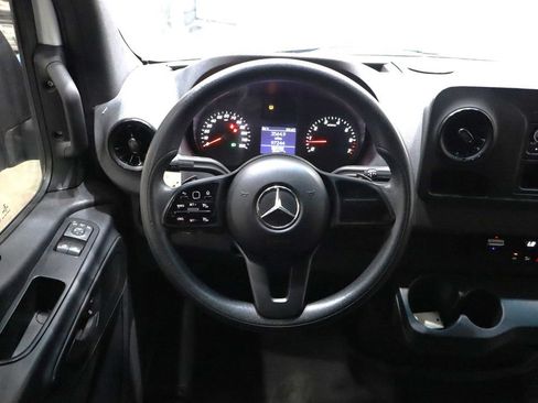 Used 2021 Mercedes-Benz Sprinter 2500 w/ Driver Convenience Package image 24