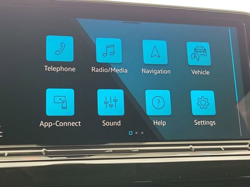 Used 2025 Volkswagen Atlas SE image 19