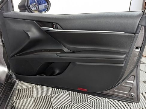 Used 2022 Toyota Camry SE image 23