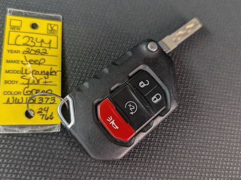 Used 2022 Jeep Wrangler Unlimited Sport AWD/4WD image 23
