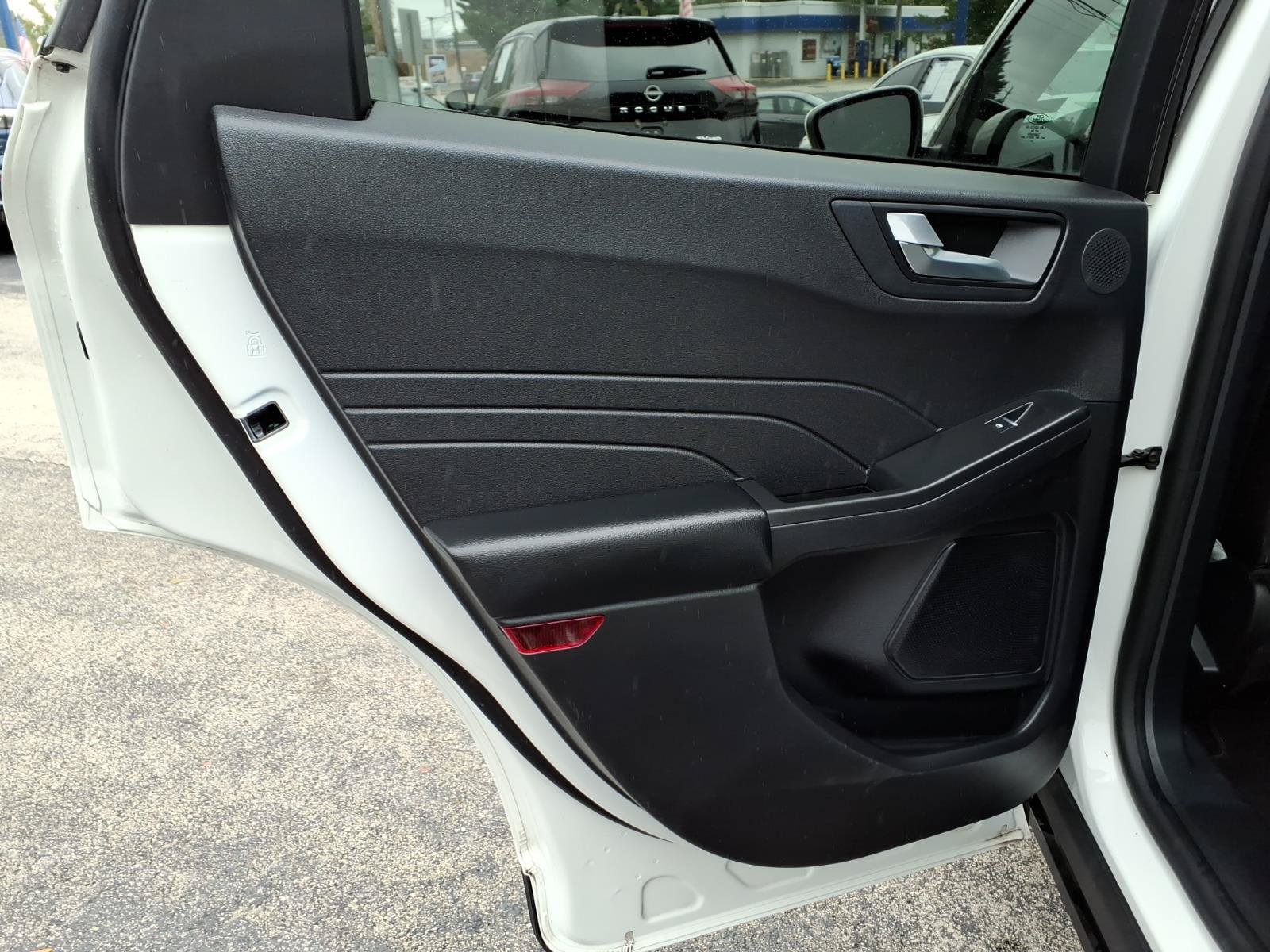 Certified 2022 Ford Escape Titanium w/ Titanium Elite Package AWD/4WD image 27