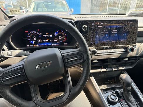 Used 2024 Chevrolet Colorado Trail Boss w/ Advanced Trailering Package image 21