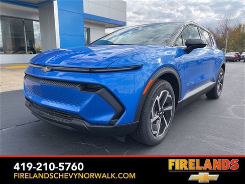 New 2026 Chevrolet Equinox EV LT image 4