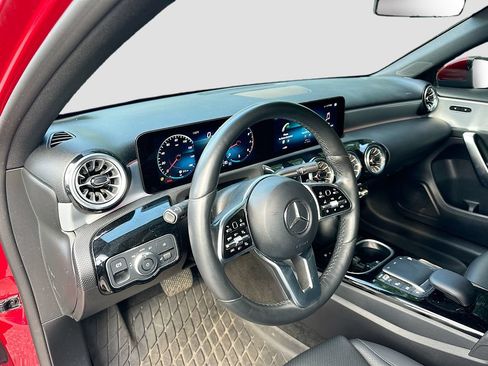 Used 2022 Mercedes-Benz A 220 4MATIC image 8