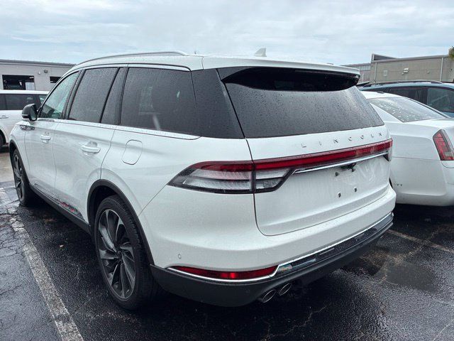 Used 2023 Lincoln Aviator Reserve w/ Equipment Group 201A RWD image 3