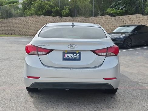 Used 2014 Hyundai Elantra SE FWD image 6
