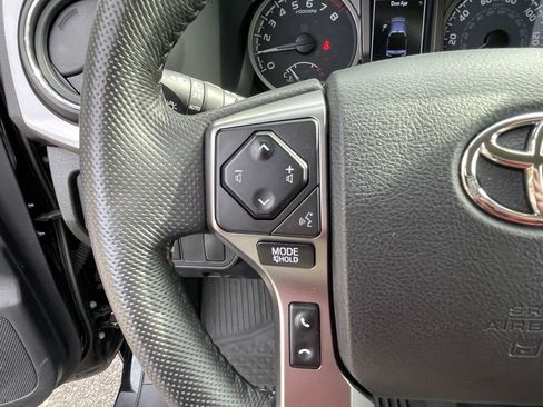 Certified 2023 Toyota Tacoma SR5 AWD/4WD image 19
