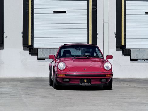 Used 1988 Porsche 911 Carrera RWD image 29