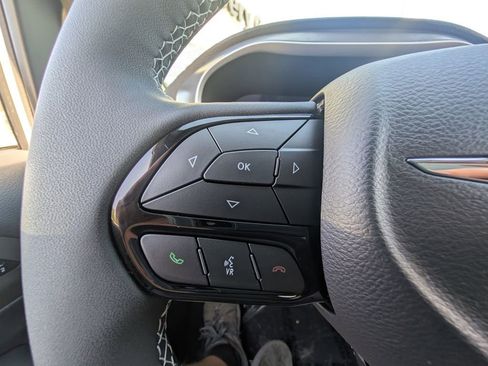 New 2026 Chrysler Pacifica Select w/ S Appearance Package image 24