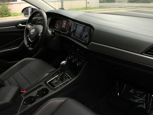 Used 2021 Volkswagen Jetta R-Line FWD image 28