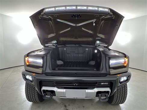 Used 2025 GMC Hummer EV 3X w/ LPO, Dark Essentials Package image 31