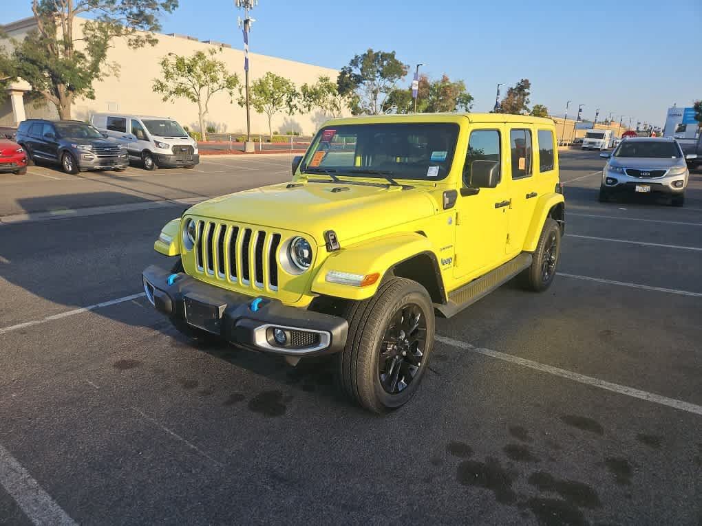 Used 2023 Jeep Wrangler Unlimited Sahara AWD/4WD image 1