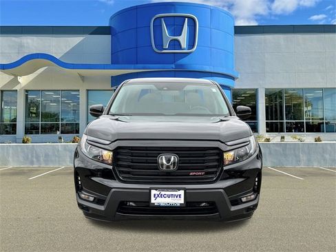 Used 2023 Honda Ridgeline Sport image 6