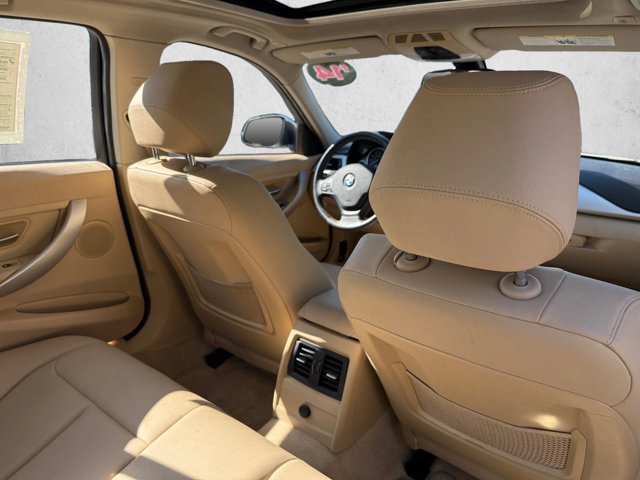 Used 2014 BMW 320i Sedan RWD image 20