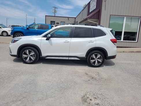 Used 2020 Subaru Forester Touring AWD/4WD image 9