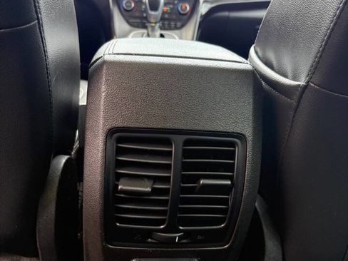 Used 2017 Ford C-MAX Titanium w/ Equipment Group 301A image 29