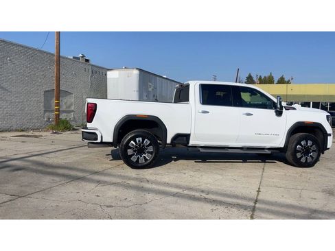 New 2026 GMC Sierra 2500 Denali w/ Denali Reserve Package AWD/4WD image 3