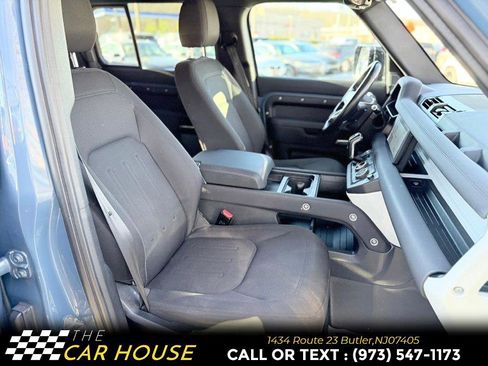 Used 2022 Land Rover Defender 110 image 21