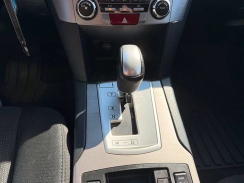 Used 2013 Subaru Outback 2.5i Premium w/ All-Weather Pkg AWD/4WD image 20