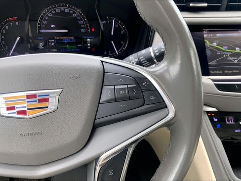 Used 2019 Cadillac XT5 Premium Luxury AWD/4WD image 20