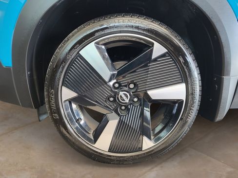 Used 2025 Nissan Kicks SR FWD image 27