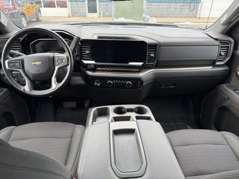 Used 2022 Chevrolet Silverado 1500 LT image 13
