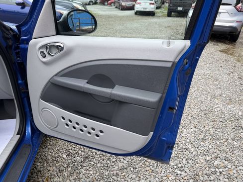 Used 2006 Chrysler PT Cruiser Touring FWD image 16
