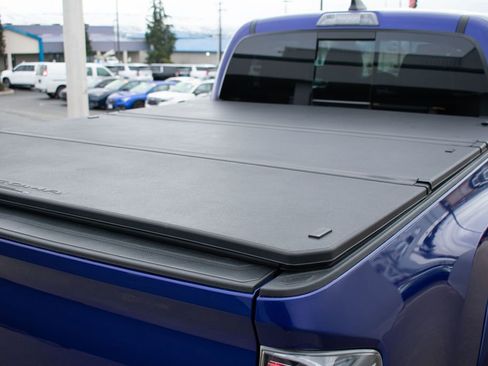 Used 2023 Toyota Tacoma Limited image 9