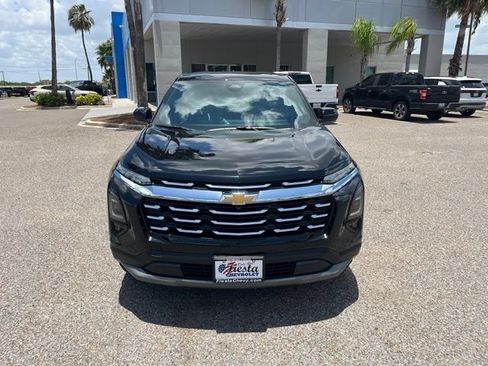 Used 2026 Chevrolet Equinox LT w/ Convenience Package II FWD image 2