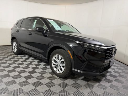 Used 2025 Honda CR-V LX image 6