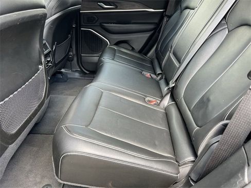 Used 2022 Jeep Grand Cherokee Limited 4xe image 21