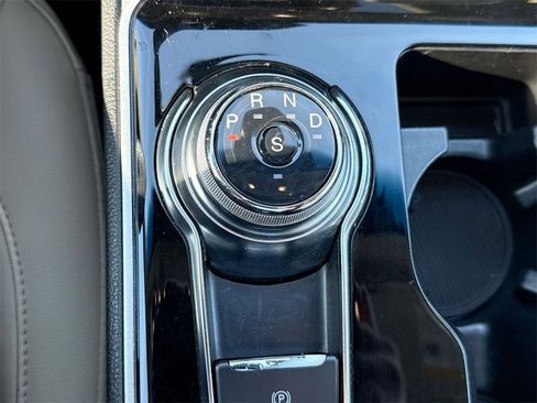 Used 2020 Ford Edge SEL w/ Convenience Package image 22