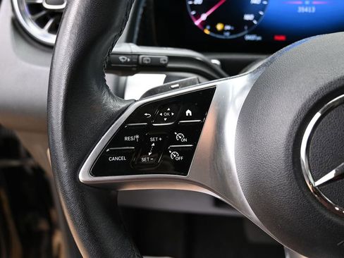 Used 2024 Mercedes-Benz GLB 250 image 19