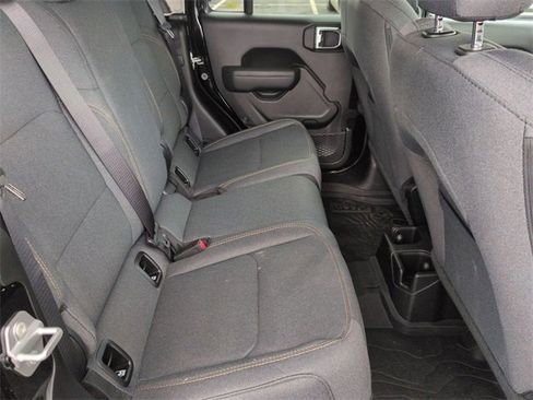 New 2025 Jeep Gladiator Sport image 28