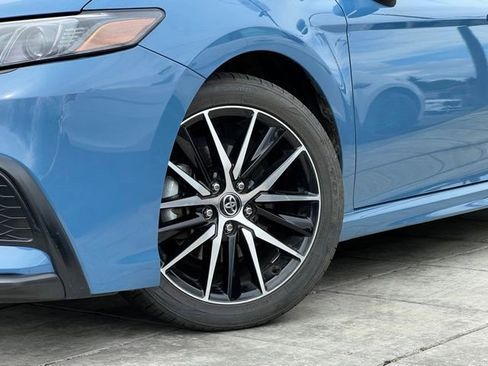 Used 2024 Toyota Camry SE w/ Cold Weather Package FWD image 2