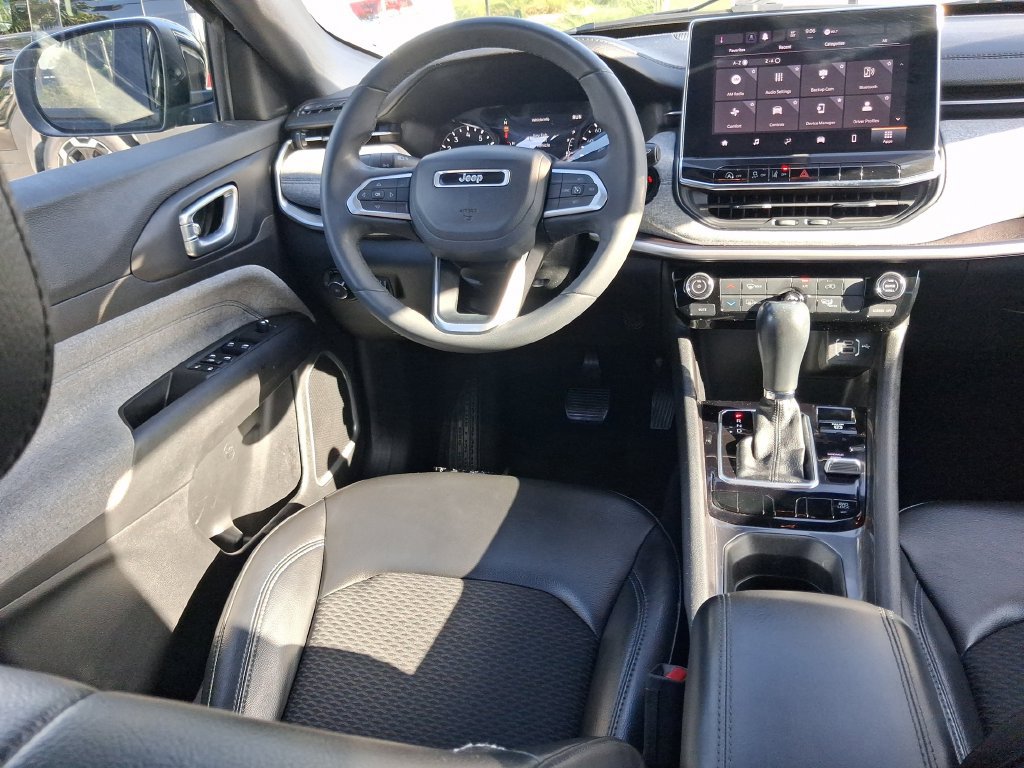 Used 2023 Jeep Compass Latitude AWD/4WD image 15