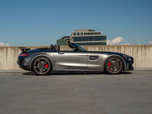 Used 2018 Mercedes-Benz AMG GT C image 5