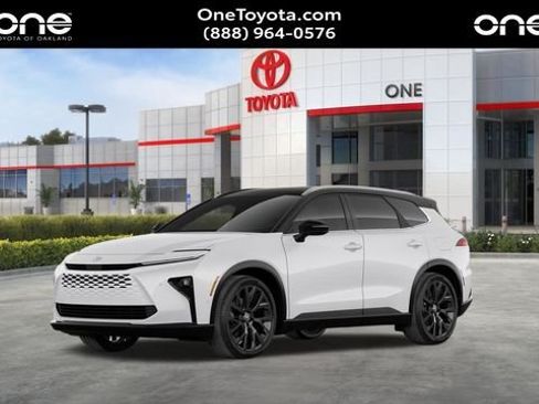 New 2026 Toyota Crown Signia AWD/4WD image 4
