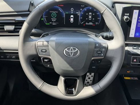 Used 2025 Toyota Camry XSE FWD image 11