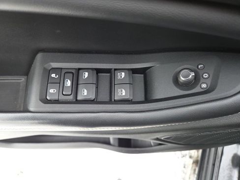 Used 2023 Jeep Grand Cherokee Altitude image 49