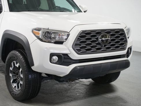 Used 2021 Toyota Tacoma TRD Off-Road image 4