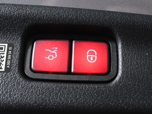 New 2026 Mercedes-Benz C 300 4MATIC Sedan image 36