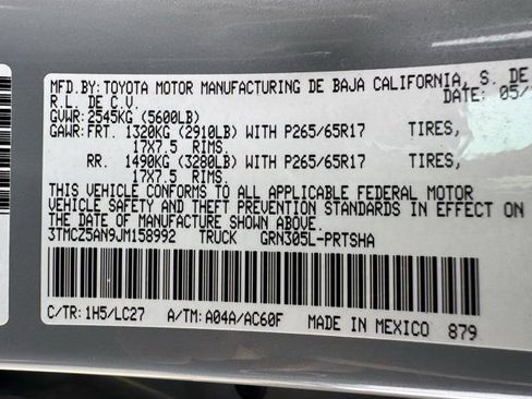 Used 2018 Toyota Tacoma TRD Sport image 35