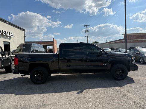 Used 2018 Chevrolet Silverado 1500 LTZ Z71 w/ LTZ Plus Package AWD/4WD image 5