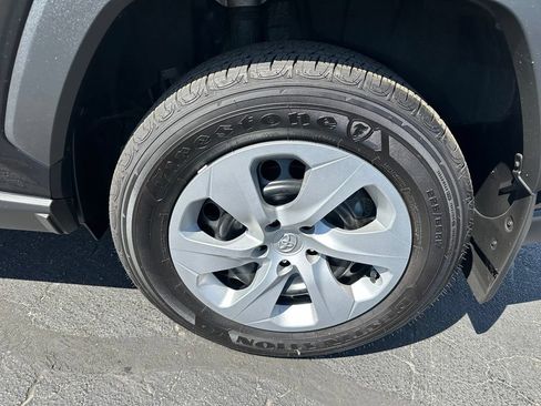 Certified 2025 Toyota RAV4 LE FWD image 5